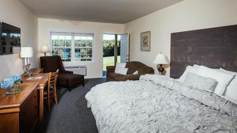 Crescent Lake Inn And Suites Wolfeboro Luaran gambar
